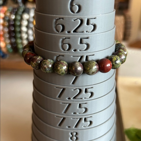 Dragon bloodstone with hematite gemstone stretch bracelet - Picture 4 of 4